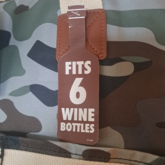 Accorn Street Insulated 6 Bottle Wine Cooler with shoulder strap - Picture 4 of 6